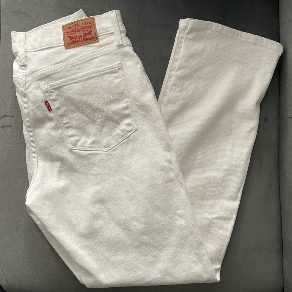 Levi’s - Classic Straight Jeans